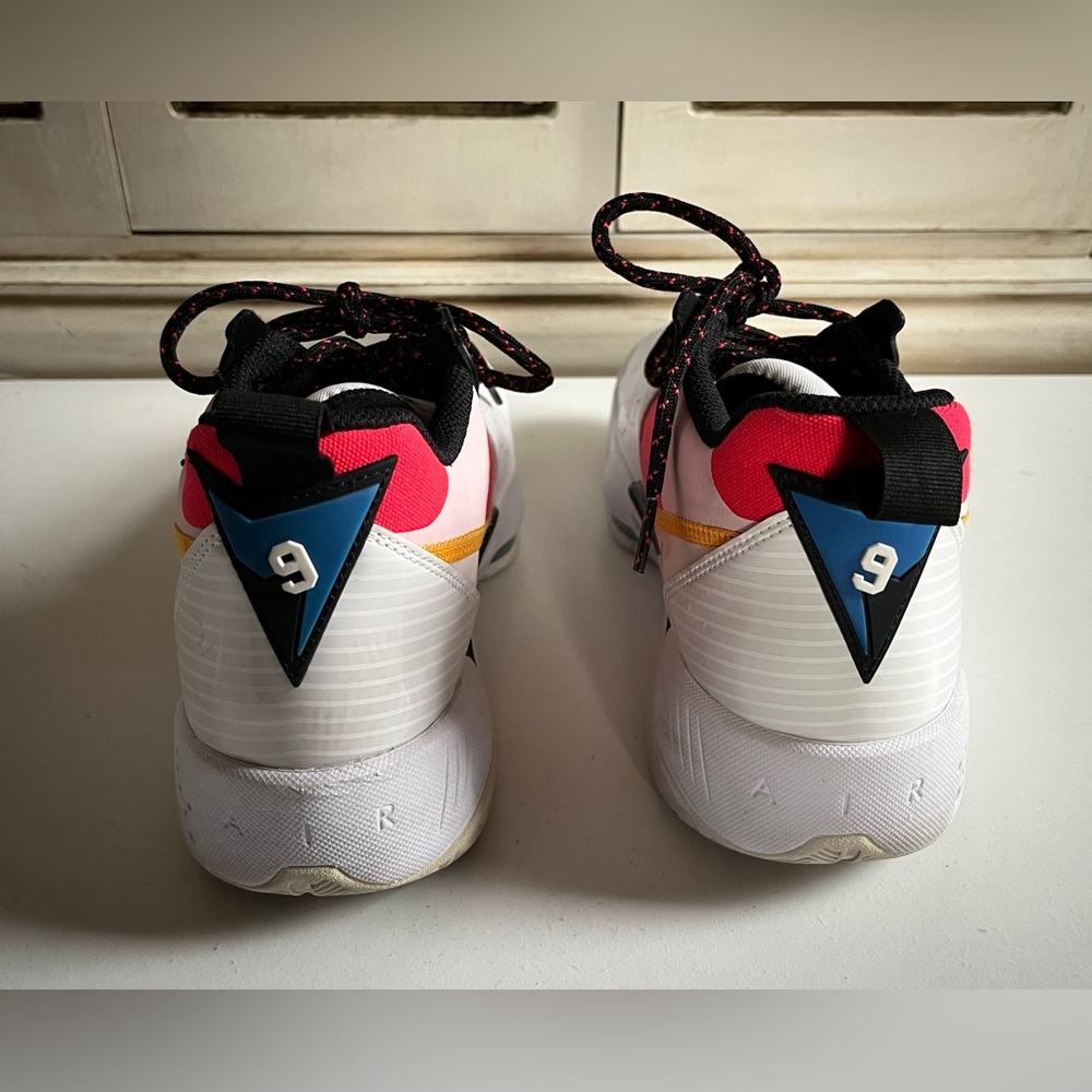 Women’s Nike Jordan Zoom 92 White Black Siren Red Yellow Shoes Sneakers 7.5 - Picture 4 of 8